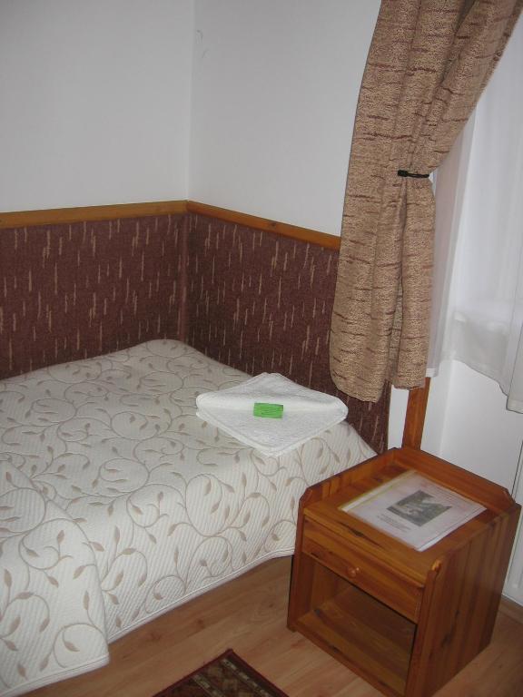 Mater Salvatoris House Hotel Gödöllő Стая снимка