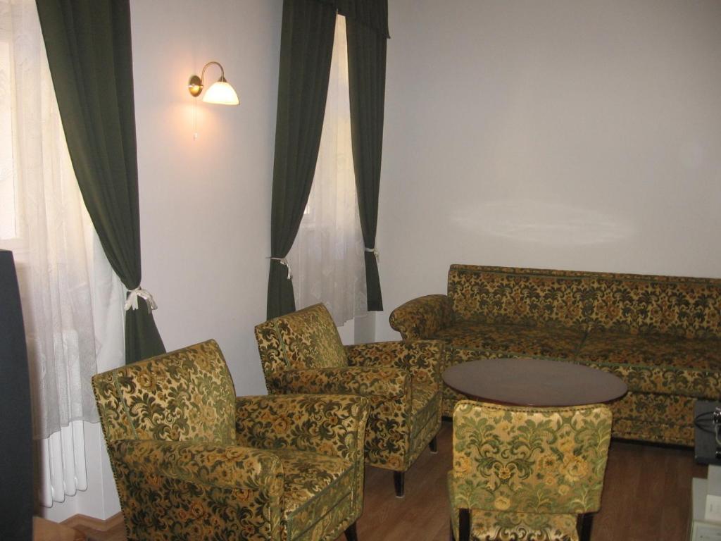 Mater Salvatoris House Hotel Gödöllő Екстериор снимка